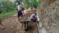 Rasa Kepedulian dan Memiliki, Warga Lingkungan Plating Dukuh Semambu Desa Paringan Adakan Gotong Royong Kerjakan Gorong – Gorong Dengan Swadaya