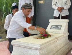 Ziarah Makam Eyang Pronoijoyo Jadi Pembuka Selamatan Rakyat Rasuluhusada Desa Paringan